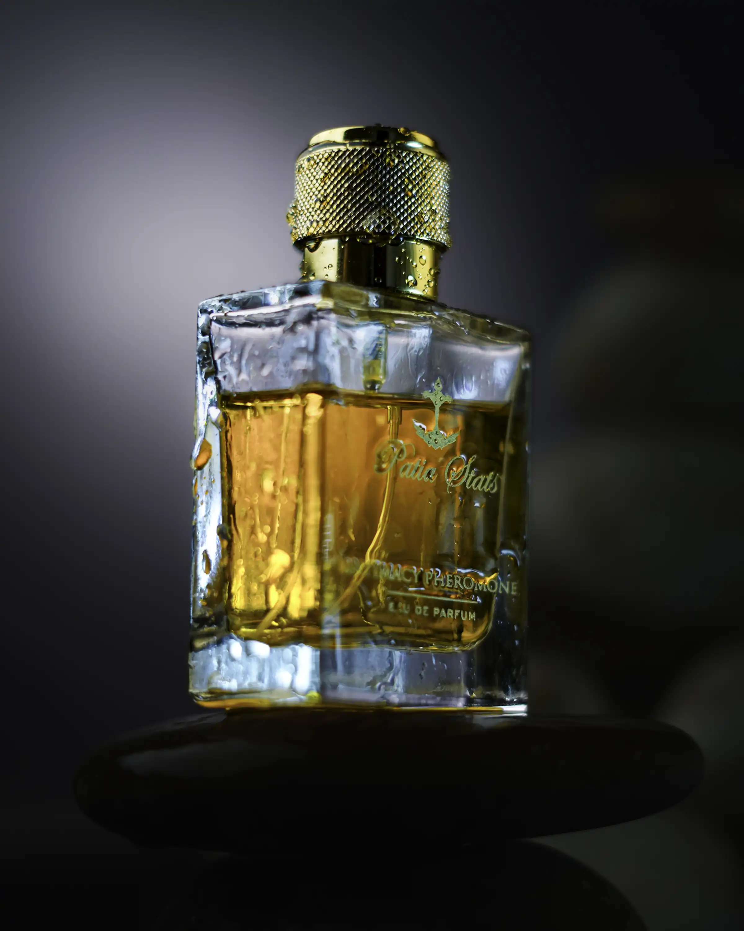 Patia Stats Perfume – Water Drops Detail